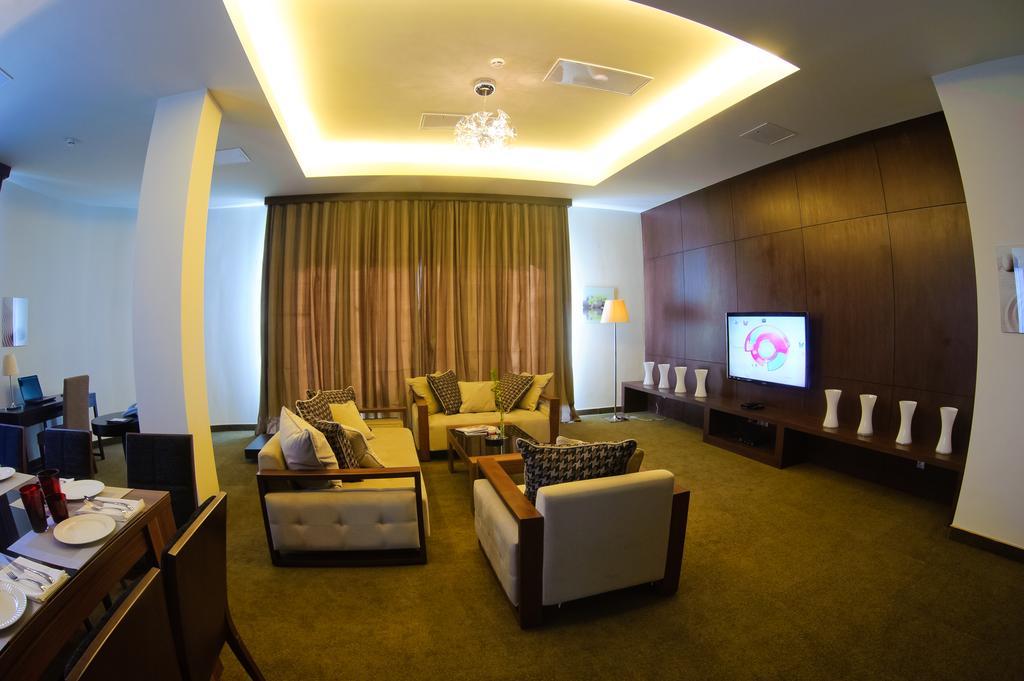Voyage Hotel Karaganda Bagian luar foto