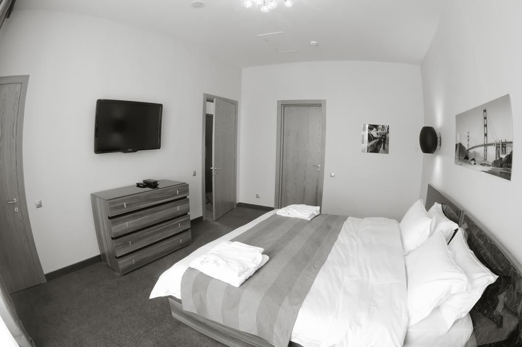 Voyage Hotel Karaganda Bagian luar foto